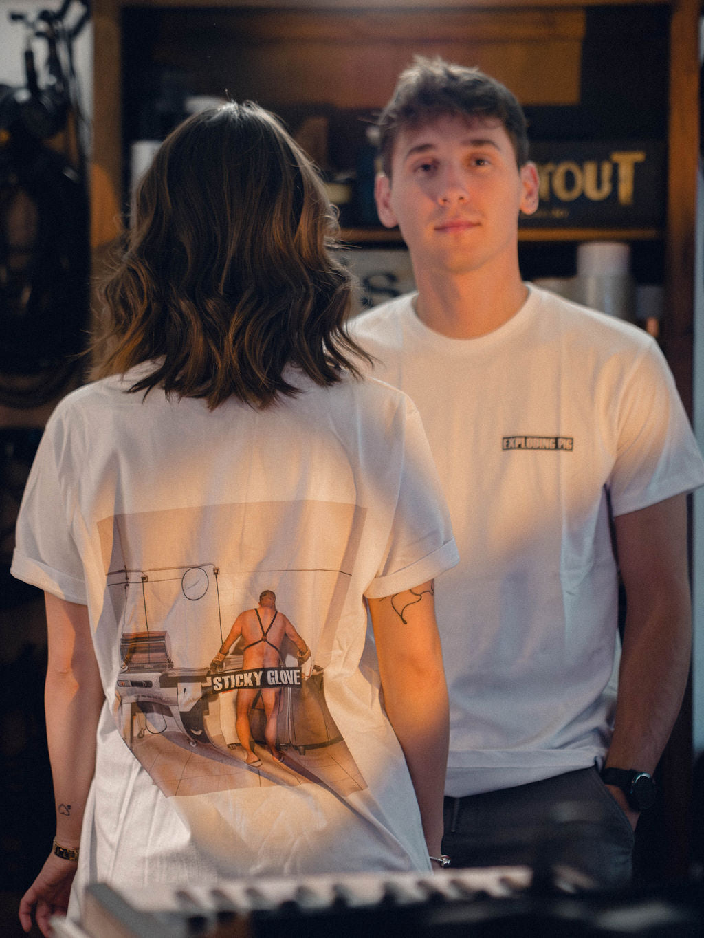 Party in the Back - T-Shirt (White)